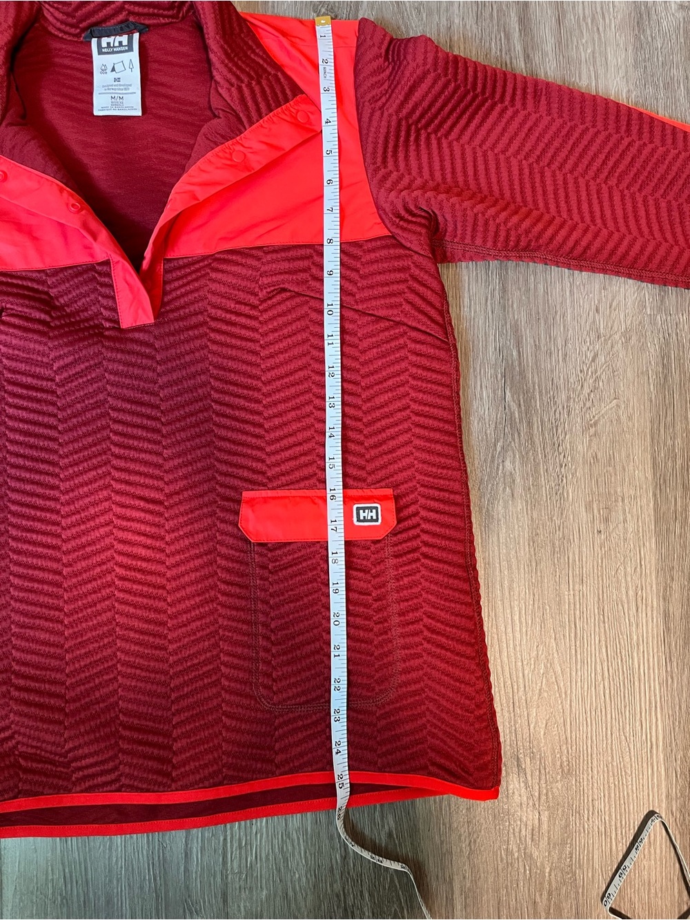 Helly Hansen Red Quilted Chevron Snap Pullover - Picture 7 of 10